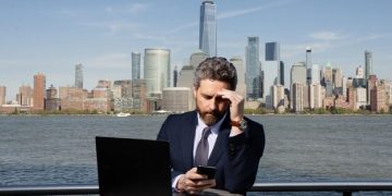 Fed Rate Hike Alert: How the Fed's Decision Impacts Your Wallet - Cover Image